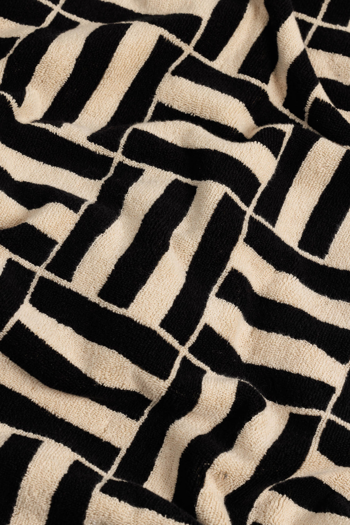 WILLIS ORGANIC COTTON (Pool) TOWEL - SAND & NOIR