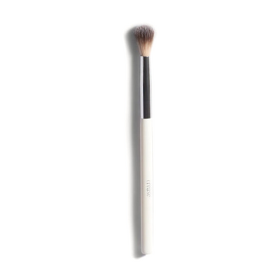 crease brush - kjaer weis